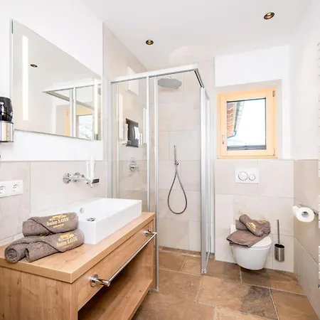 Beim Lois Dorfblick - 2 Floors & Sauna Access Vakantiehuis *