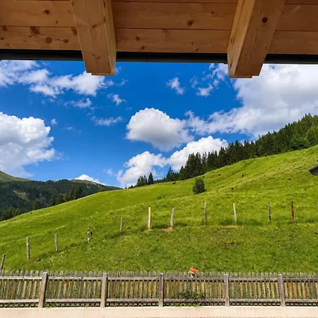 Vakantiehuis Beim Lois Dorfblick - 2 Floors & Sauna Access